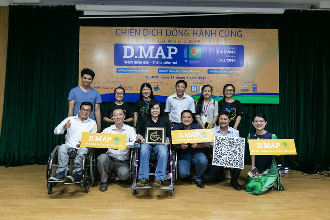 Ứng[-]dụng[-]D.Map:[-]Bản[-]đồ[-]th&ocirc;ng[-]minh[-]gi&uacute;p[-]người[-]khuyết[-]tật[-]tự[-]tin[-]ra[-]đường